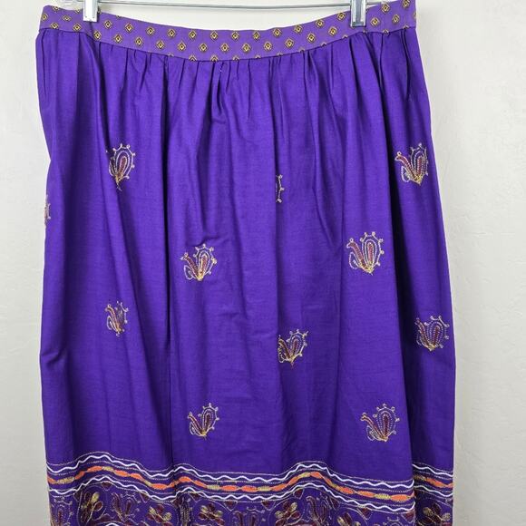 Hand Embroidered Purple Red Embroidered 70s Maxi Skirt Indian Mirrow Border XL - Picture 11 of 12